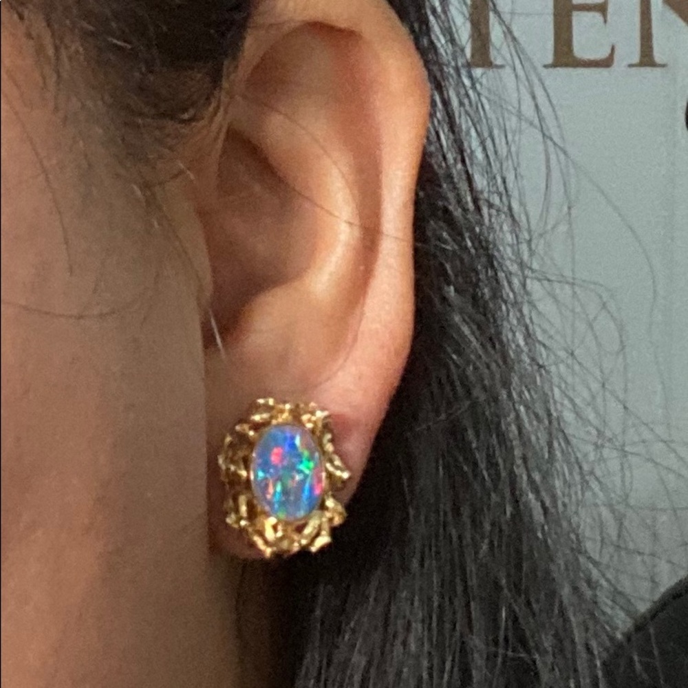 Doublet opal earrings in 14kYG